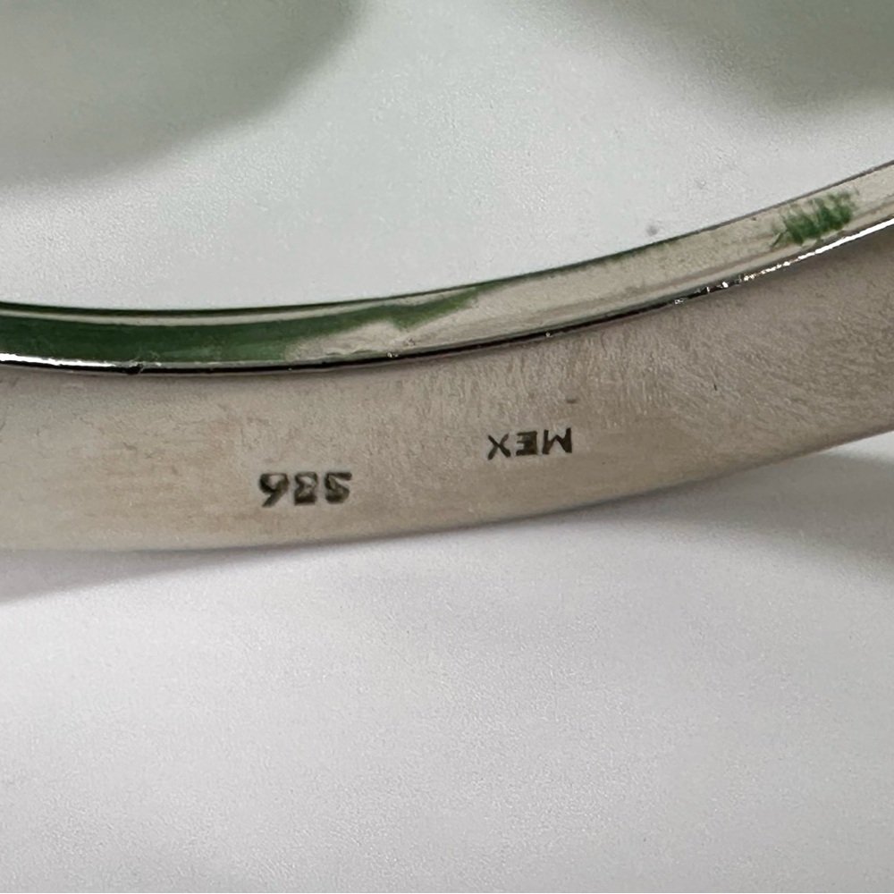 ❌SOLD🤍925 MEX Sterling Silver Wavy Hinged Bangle - Picture 8 of 13